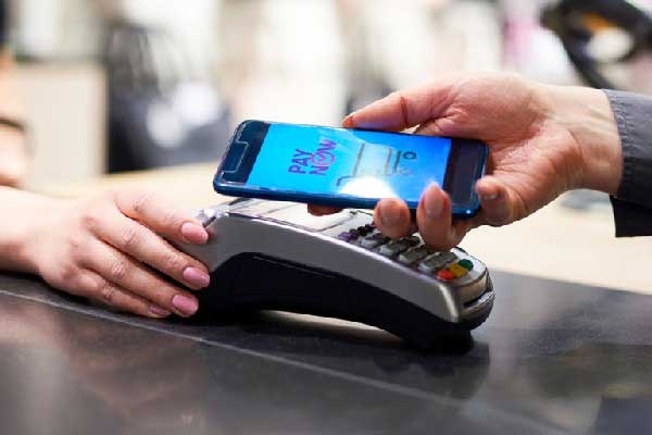 美国运通称感恩节当周消费者零售支出同比增长9%